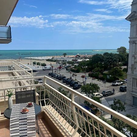 Blu Apartment Пескара Екстериор снимка