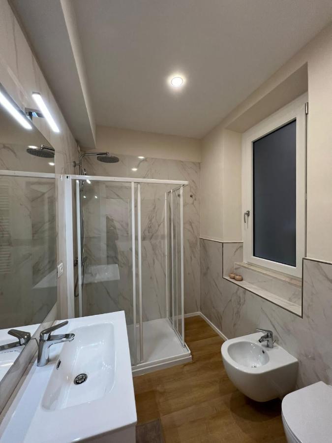 Blu Apartment Пескара Екстериор снимка